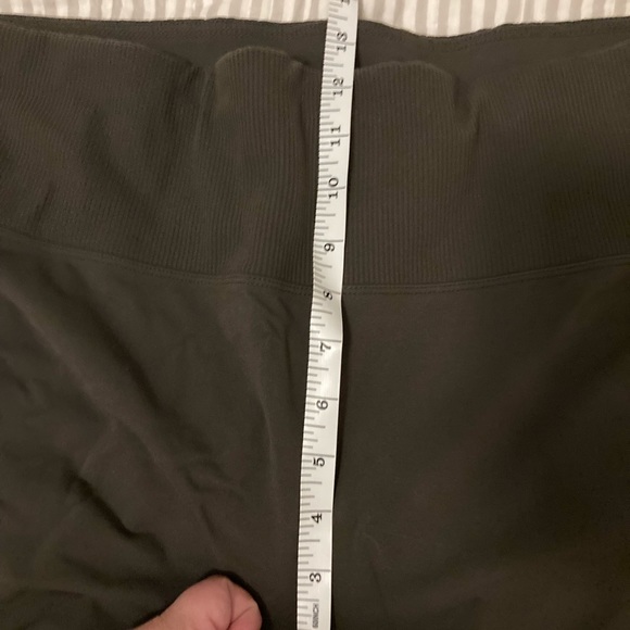 Athleta Excursion Hybrid Biker Shorts Size 2X - Picture 9 of 10